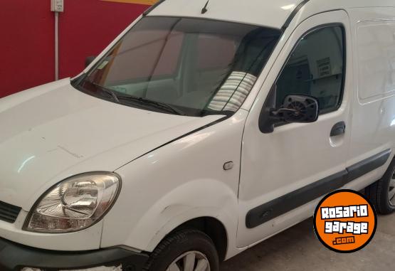 Utilitarios - Renault Kangoo 2011 Diesel 230000Km - En Venta