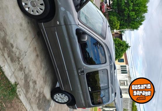Utilitarios - Citroen BERLINGO XTR 2017 Diesel 110100Km - En Venta