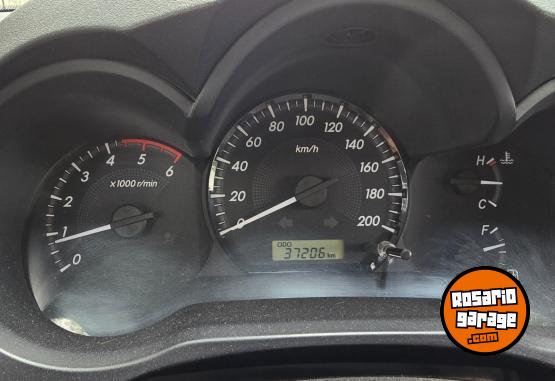 Camionetas - Toyota Hilux SR 3.0 2015 Diesel 37000Km - En Venta