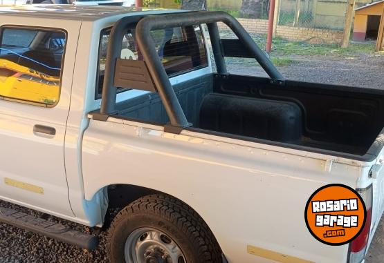 Camionetas - Nissan np 300 mexico 2014 Diesel 168000Km - En Venta