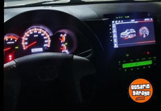 Camionetas - Toyota Hilux srv 4x2 2014 Diesel 250000Km - En Venta