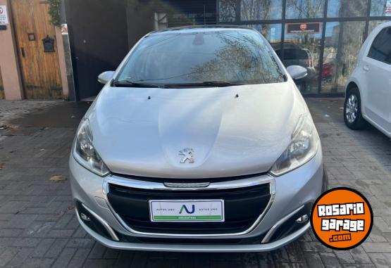 Autos - Peugeot 208 Feline 2017 Nafta 113000Km - En Venta