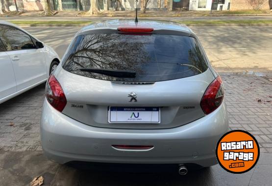 Autos - Peugeot 208 Feline 2017 Nafta 113000Km - En Venta