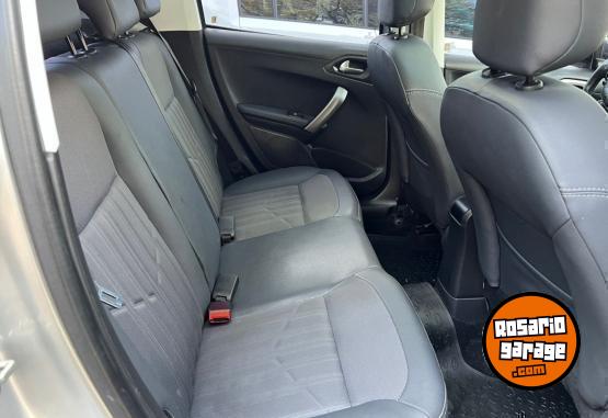 Autos - Peugeot 208 Feline 2017 Nafta 113000Km - En Venta