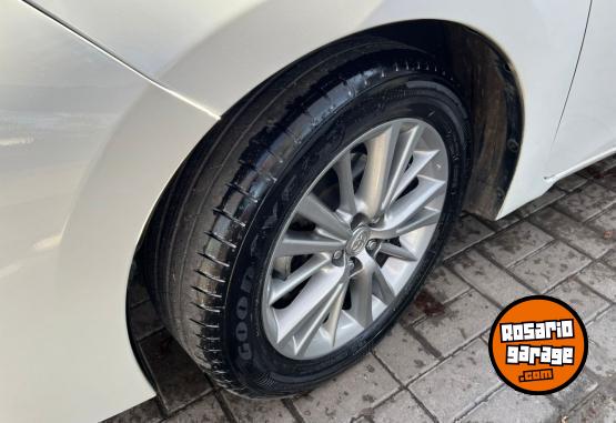 Autos - Toyota Corolla XEI 2019 Nafta 94000Km - En Venta