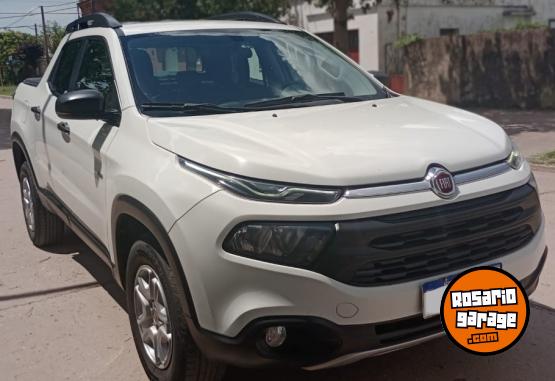 Camionetas - Fiat TORO FREEDON 2017 Diesel 86000Km - En Venta