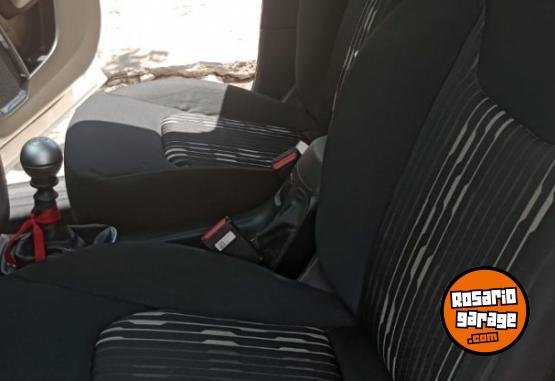 Camionetas - Fiat TORO FREEDON 2017 Diesel 86000Km - En Venta