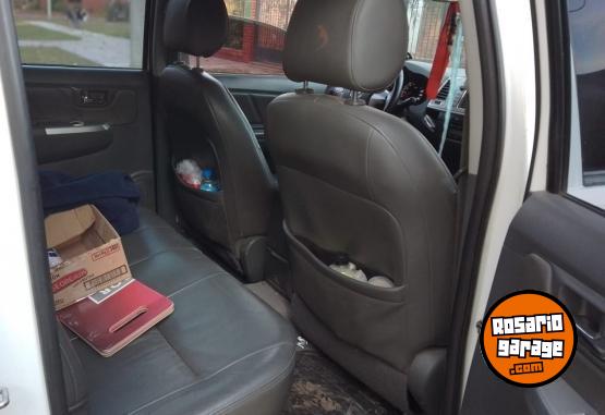 Camionetas - Toyota HILUX SRV 4X4 2012 Diesel 300000Km - En Venta