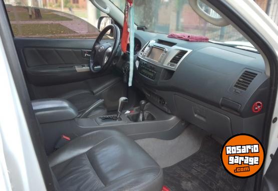 Camionetas - Toyota HILUX SRV 4X4 2012 Diesel 300000Km - En Venta