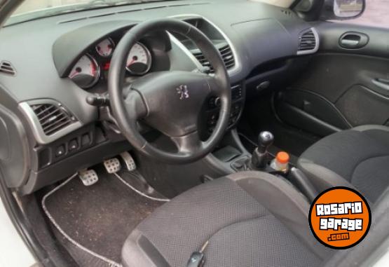 Autos - Peugeot 207 compact feline hp 2012 Diesel 200000Km - En Venta