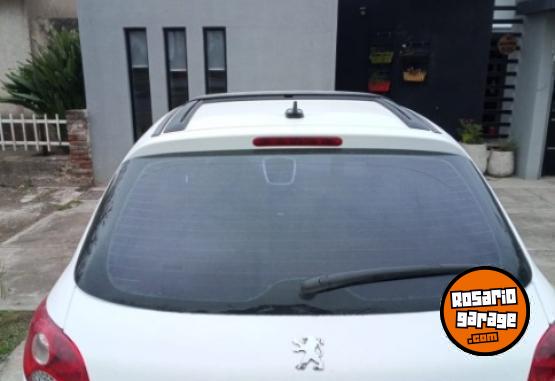 Autos - Peugeot 207 compact feline hp 2012 Diesel 200000Km - En Venta