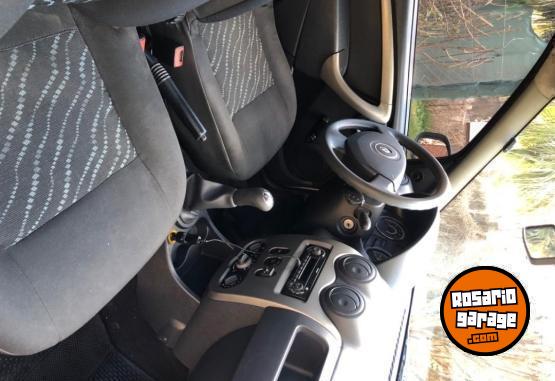 Autos - Renault Logan 2011 GNC 168000Km - En Venta