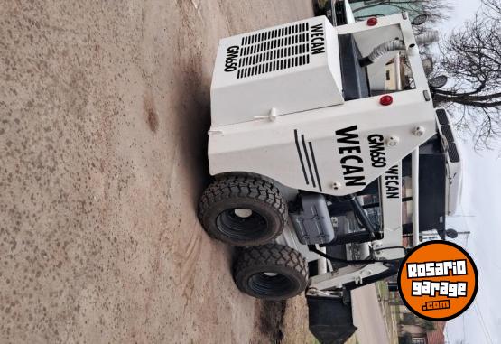 Camiones y Grúas - Minicargadora - En Venta