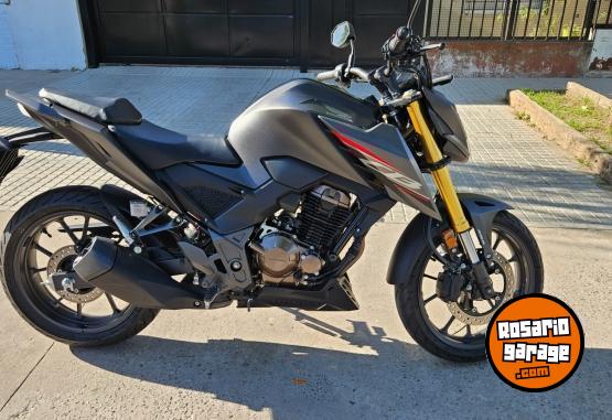 Motos - Honda Twister cb 300 2023 Nafta 850Km - En Venta