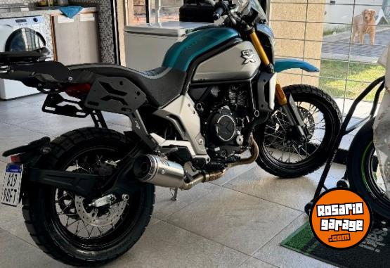 Motos - CF CLX 700 adv 2023 Nafta 20000Km - En Venta