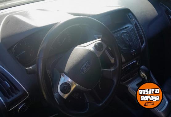 Autos - Ford 4 puertas 2,0 se plus 2014 Nafta 136000Km - En Venta