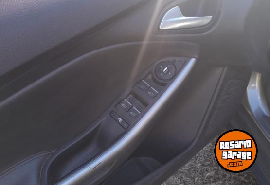 Autos - Ford 4 puertas 2,0 se plus 2014 Nafta 136000Km - En Venta