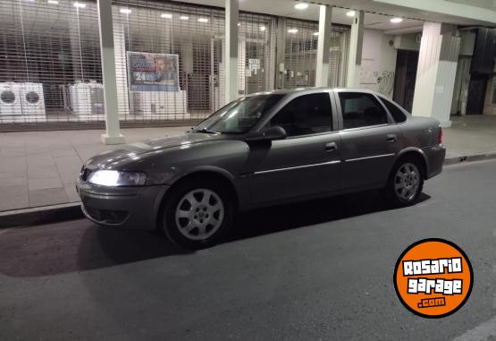 Autos - Chevrolet Vectra 2.2 CD 16V 2004 GNC 270000Km - En Venta