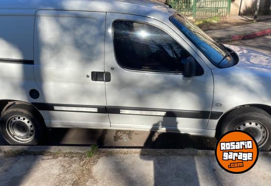 Utilitarios - Citroen Berlingo 2014 GNC 170000Km - En Venta