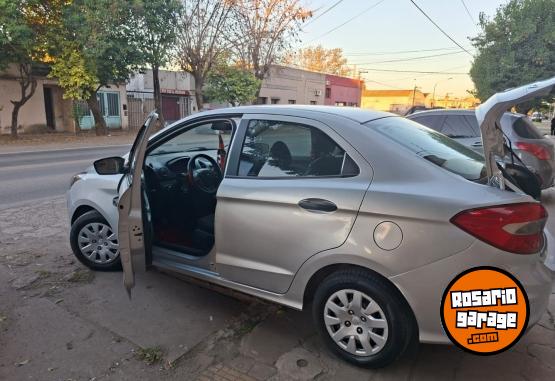 Autos - Ford Ka 2020 Nafta 132500Km - En Venta