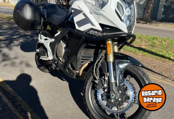 Motos - CF 650 MT 2022 Nafta 14114Km - En Venta