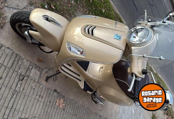 Motos - Vespa VXL 150 elegante 2022 Nafta 13000Km - En Venta