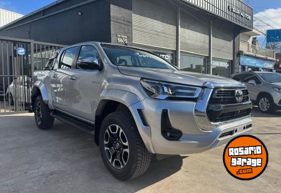 Camionetas - Toyota TOYOTA HILUX SRX 2025 Diesel 0Km - En Venta