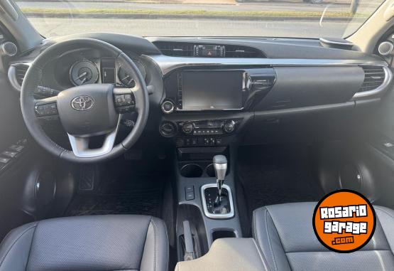 Camionetas - Toyota TOYOTA HILUX SRX 2025 Diesel 0Km - En Venta