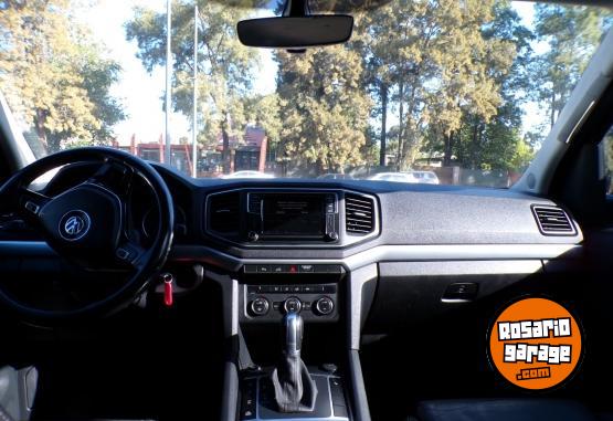 Camionetas - Volkswagen amarok highline 4x2 a/t 2018 Diesel 121000Km - En Venta