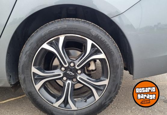 Autos - Chevrolet Cruze Midnight 2022 Nafta 80000Km - En Venta