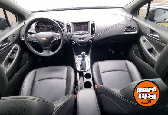 Autos - Chevrolet Cruze Midnight 2022 Nafta 80000Km - En Venta