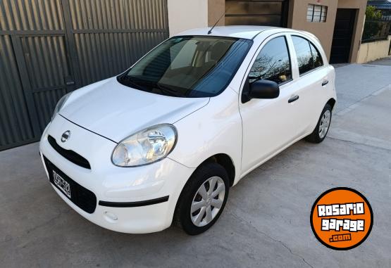 Autos - Nissan MARCH 2015 Nafta 93000Km - En Venta