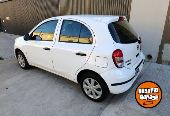 Autos - Nissan MARCH 2015 Nafta 93000Km - En Venta