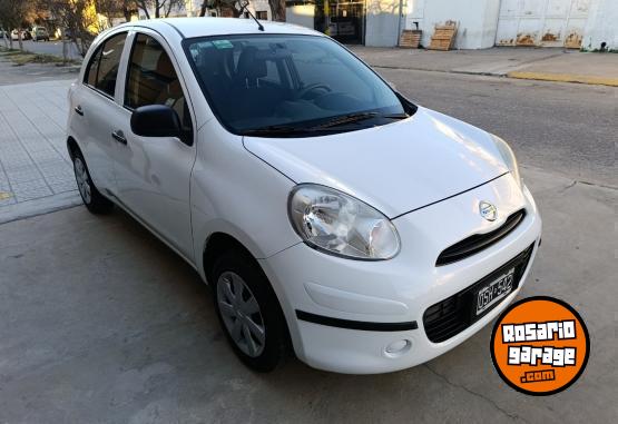 Autos - Nissan MARCH 2015 Nafta 93000Km - En Venta
