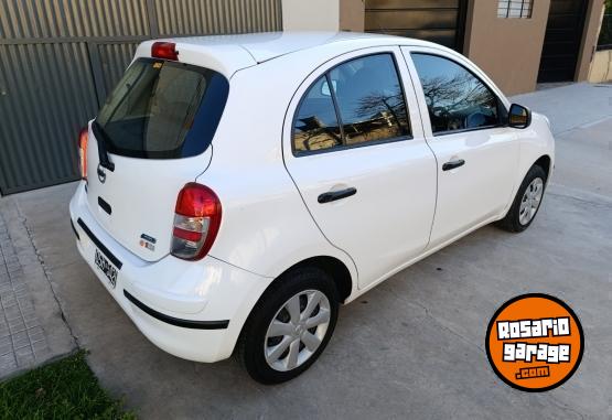 Autos - Nissan MARCH 2015 Nafta 93000Km - En Venta