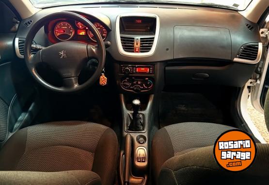 Autos - Peugeot 207 COMPACT ALLURE 2016 Nafta 126000Km - En Venta