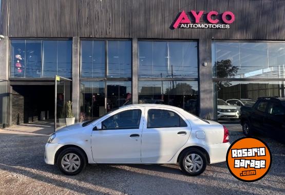 Autos - Toyota ETIOS 1.5 X GNC 2022 GNC  - En Venta