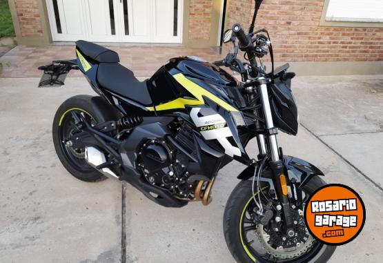 Motos - CF NK 400 2022 Nafta 500Km - En Venta