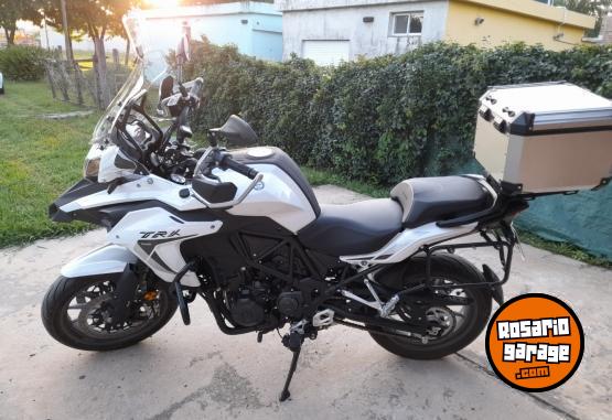 Motos - Benelli TrK 502 2023 Nafta 1000Km - En Venta