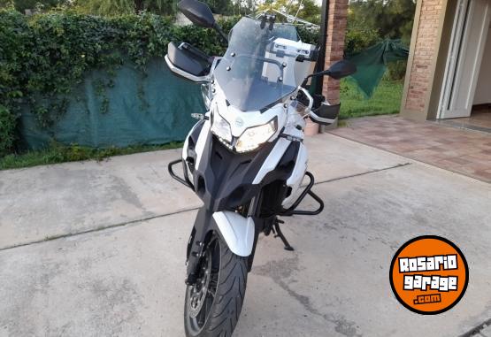Motos - Benelli TrK 502 2023 Nafta 1000Km - En Venta