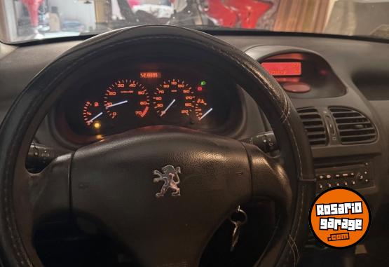 Autos - Peugeot 206 xt 2003 Nafta 200000Km - En Venta