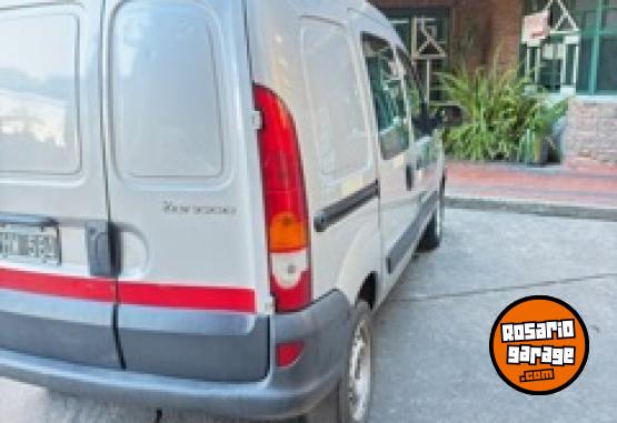 Utilitarios - Renault Kangoo 2015 Diesel 270000Km - En Venta