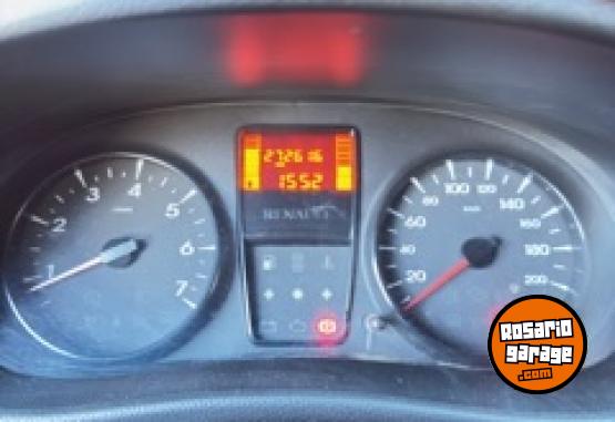 Utilitarios - Renault Kangoo 2015 Diesel 270000Km - En Venta