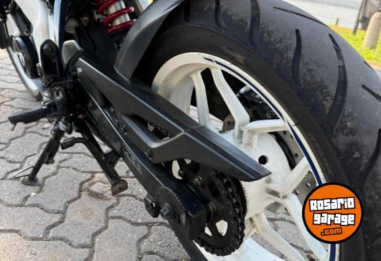 Motos - Bajaj rouser ns 200 2022 Nafta 20000Km - En Venta