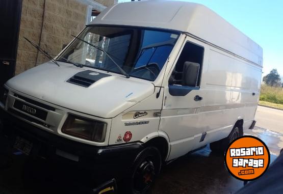 Utilitarios - Iveco Daily 2004 Diesel 200000Km - En Venta