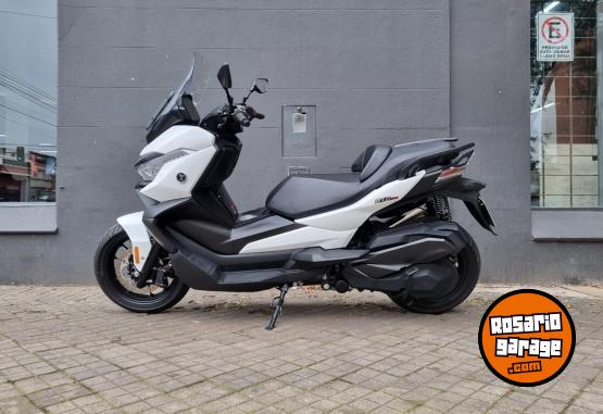 Motos - Voge SR4 2023 Nafta 5670Km - En Venta