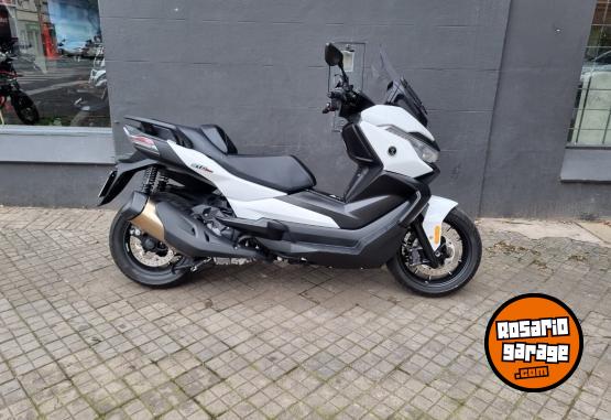 Motos - Voge SR4 2023 Nafta 5670Km - En Venta