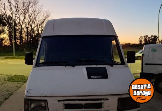 Utilitarios - Iveco 119-DAILY 35.10 2004 Diesel 190000Km - En Venta