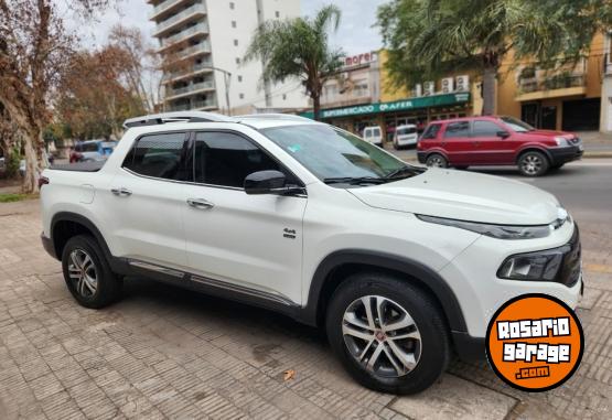 Camionetas - Fiat Toro volcano 2.0 At9 2017 Diesel 119000Km - En Venta