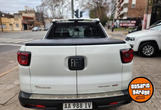 Camionetas - Fiat Toro volcano 2.0 At9 2017 Diesel 119000Km - En Venta